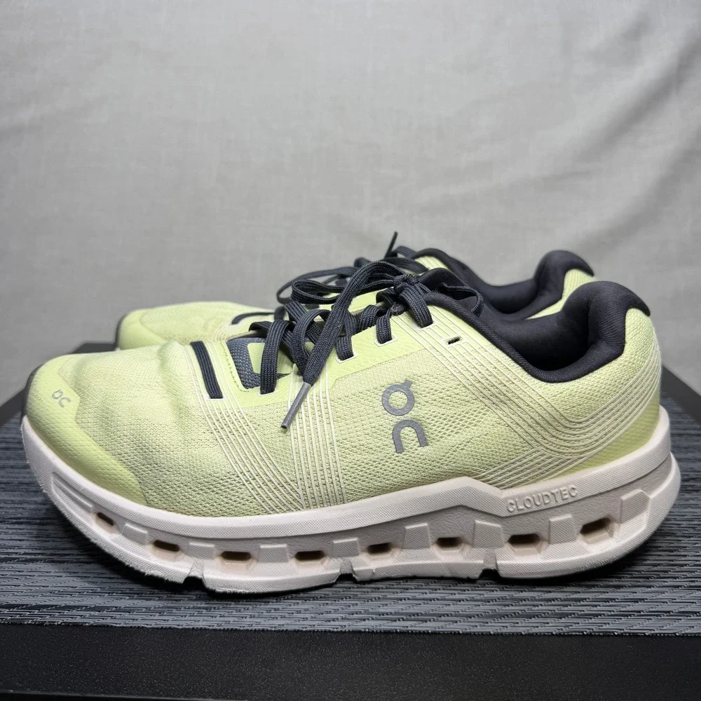 On Running Cloud Cloudgo Shoes - Mens 8.5 - Lime Yellow 55.98091 Athletic